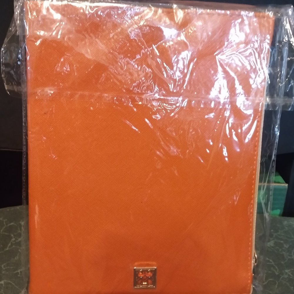 Journal with zippered pocket. New